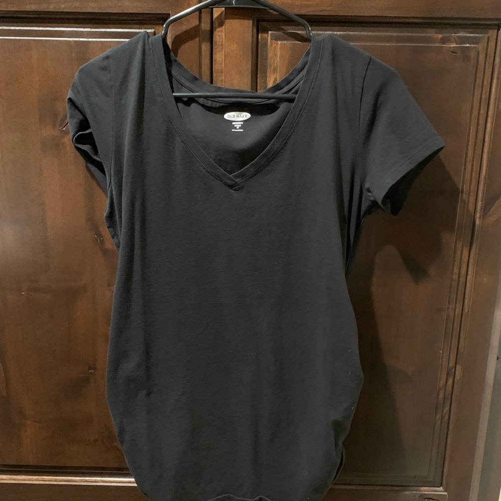 Old Navy Maternity shirt
